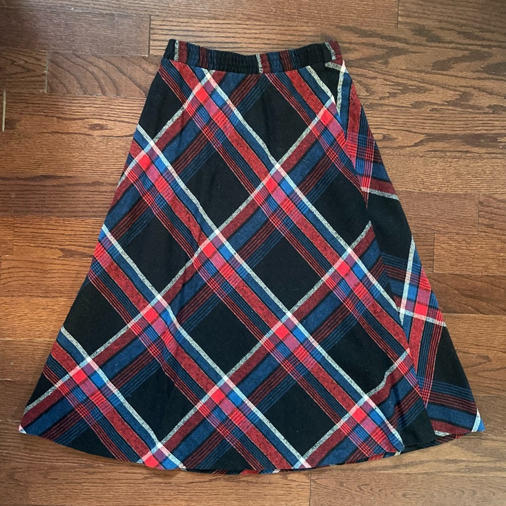 Vintage 1970s plaid aline skirt black red silver blue small medium